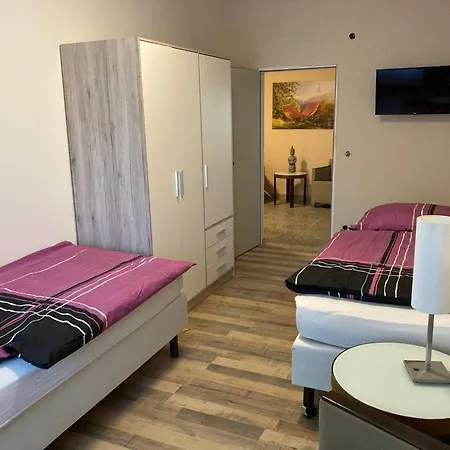 Ξενοδοχείο με διαμερίσματα Schulungszentrum Toeplitz Leest